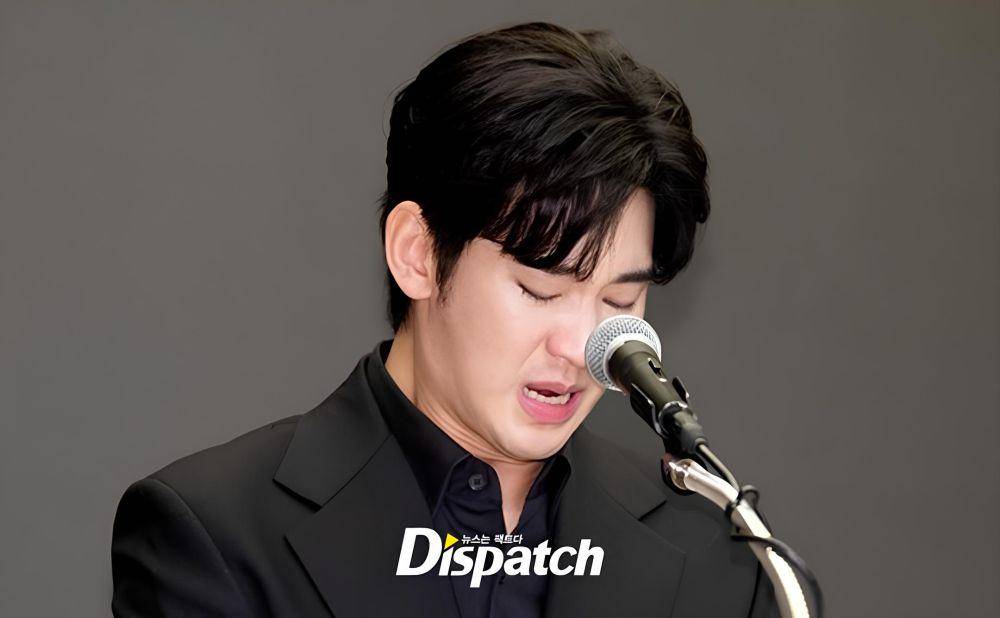 Kim Soo Hyun dalam konferensi pers 31 Maret (instagram.com/dispatch_style)