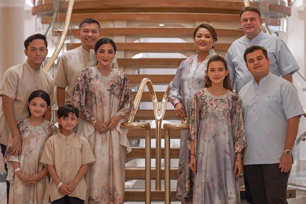 7 Potret Anang dan Ashanty Lebaran Idul Fitri 2025 di Spanyol