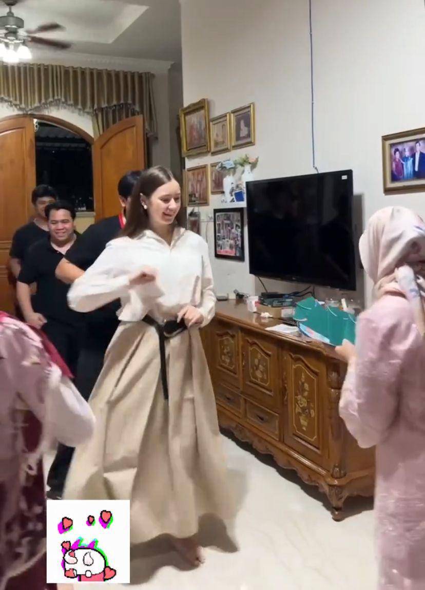 potret Billy Syahputra rayakan Lebaran 2025 bersama Vika Kolesnaya (Instagram.com/bossntoe12)