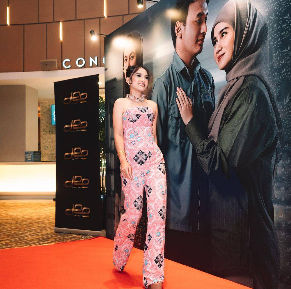 OOTD Pemain Film Norma: Antara Mertua dan Menantu (@taufikifik via instagram.com/adilafitri)