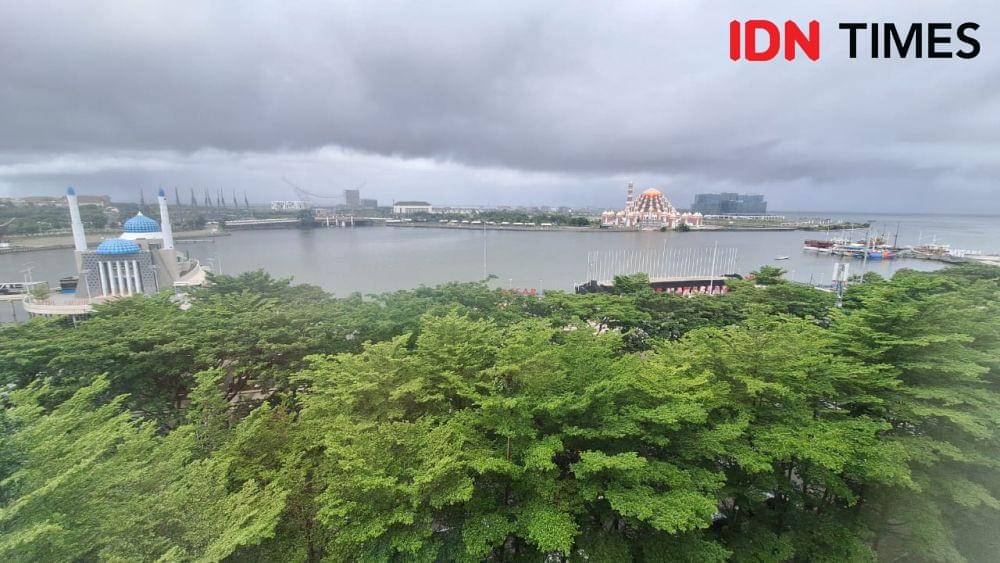 Ilustrasi cuaca buruk di Kota Makassar, Sulawesi Selatan. IDN Times/Irwan Idris