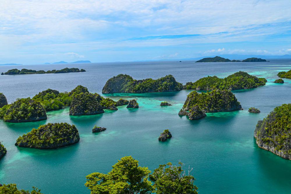 Warga Sempat Halangi Wisatawan, Kawasan Wisata Raja Ampat Ditutup Sementara