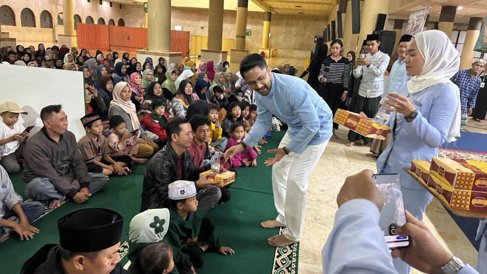 Bersama Le Minerale, Sejumlah Artis & Atlet Berbagi Berkah Ramadan