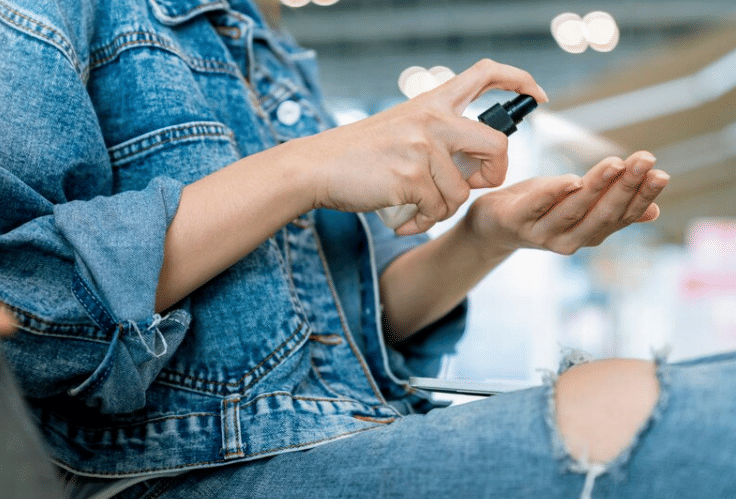 ilustrasi handsanitizer (freepik.com/Lifestylememory)