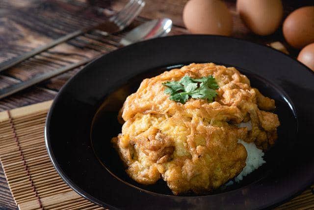 7 Resep Telur Geprek untuk Lauk Buka Puasa Anak Kos