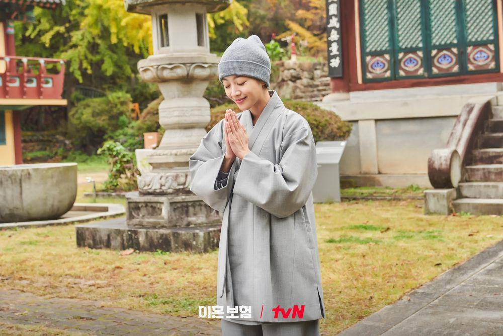 still cuts drama The Divorce Insurance (instagram.com/tvn_drama)