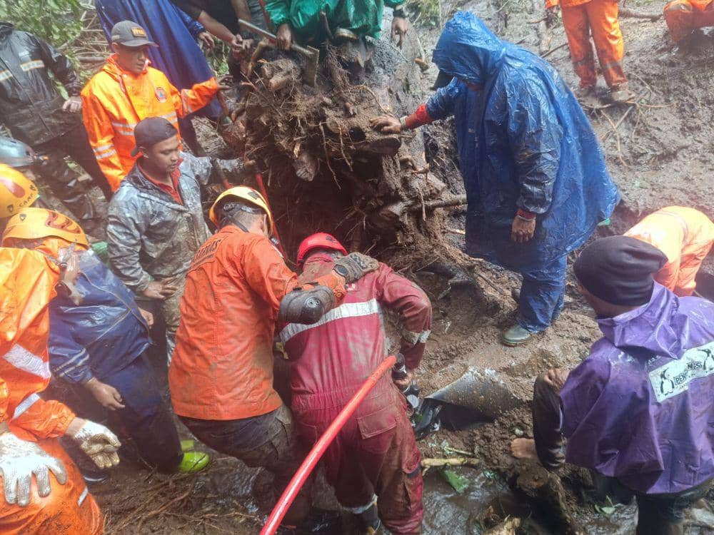 1 Korban Meninggal Longsor Jalur Cangar Ternyata Warga Sidoarjo