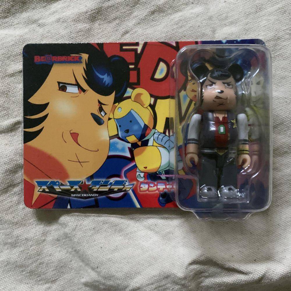 potret koleksi Space Dandy (reddit.com/user/neverstoprunnin)