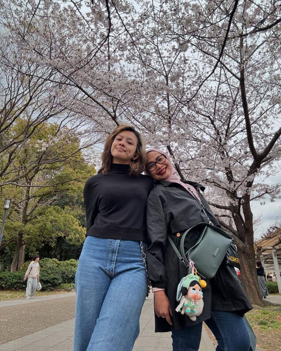 potret Feni Rose dan sang putri (instagram.com/fenirose)