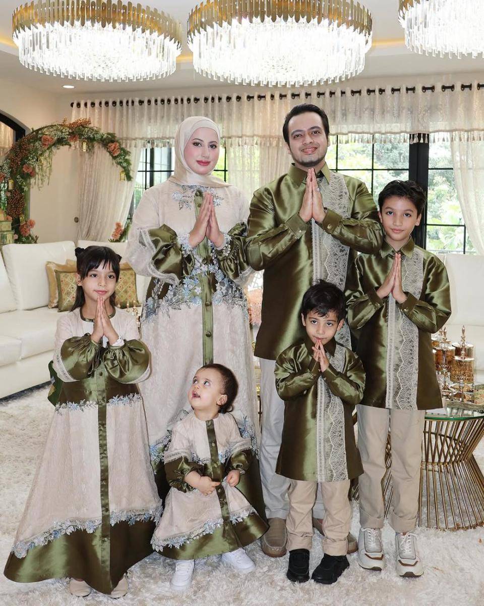 potret Tasyi Athasyia dan keluarga (instagram.com/tasyiiathasyia)