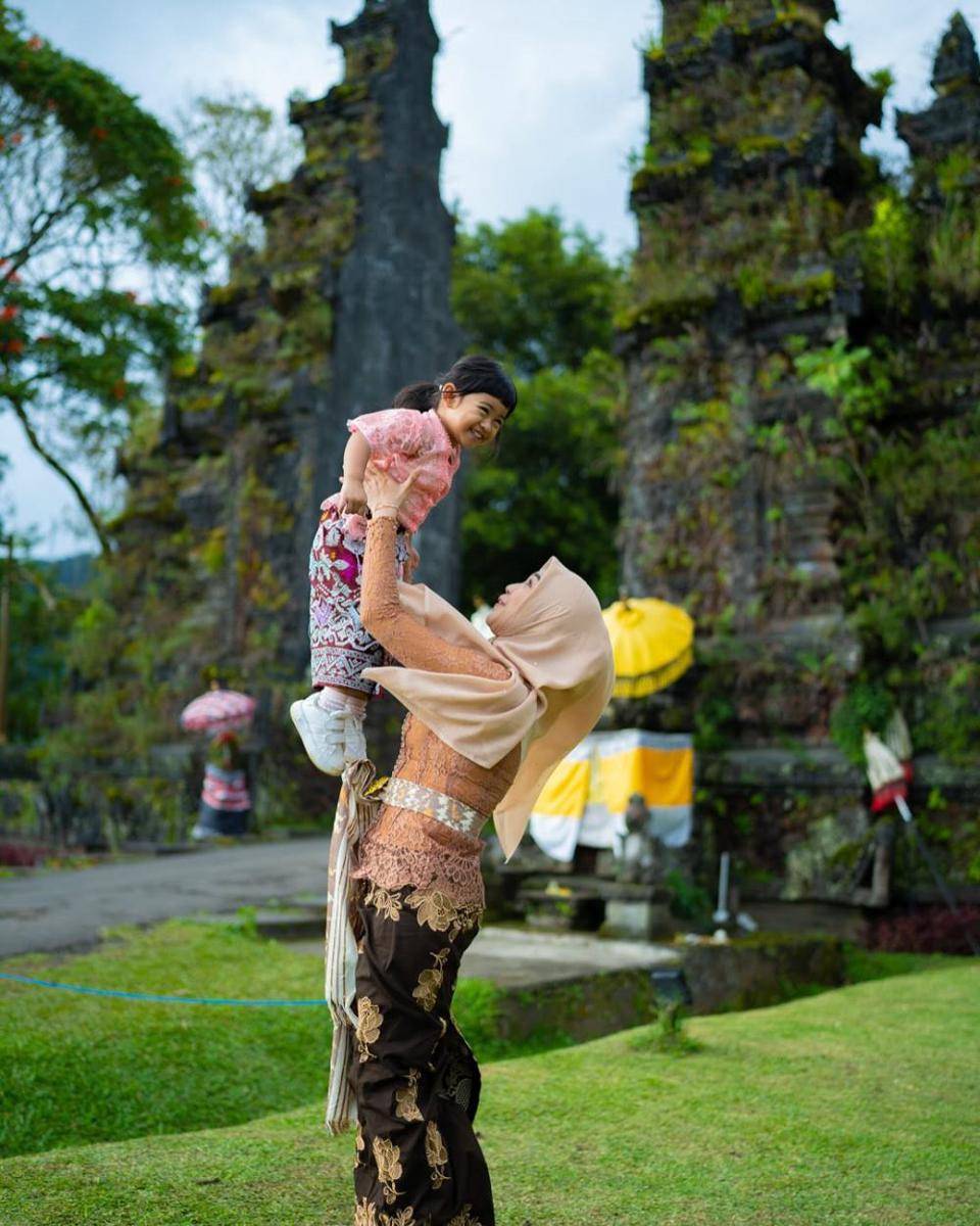 potret Ria Ricis dan Moana (instagram.com/riaricis1795)