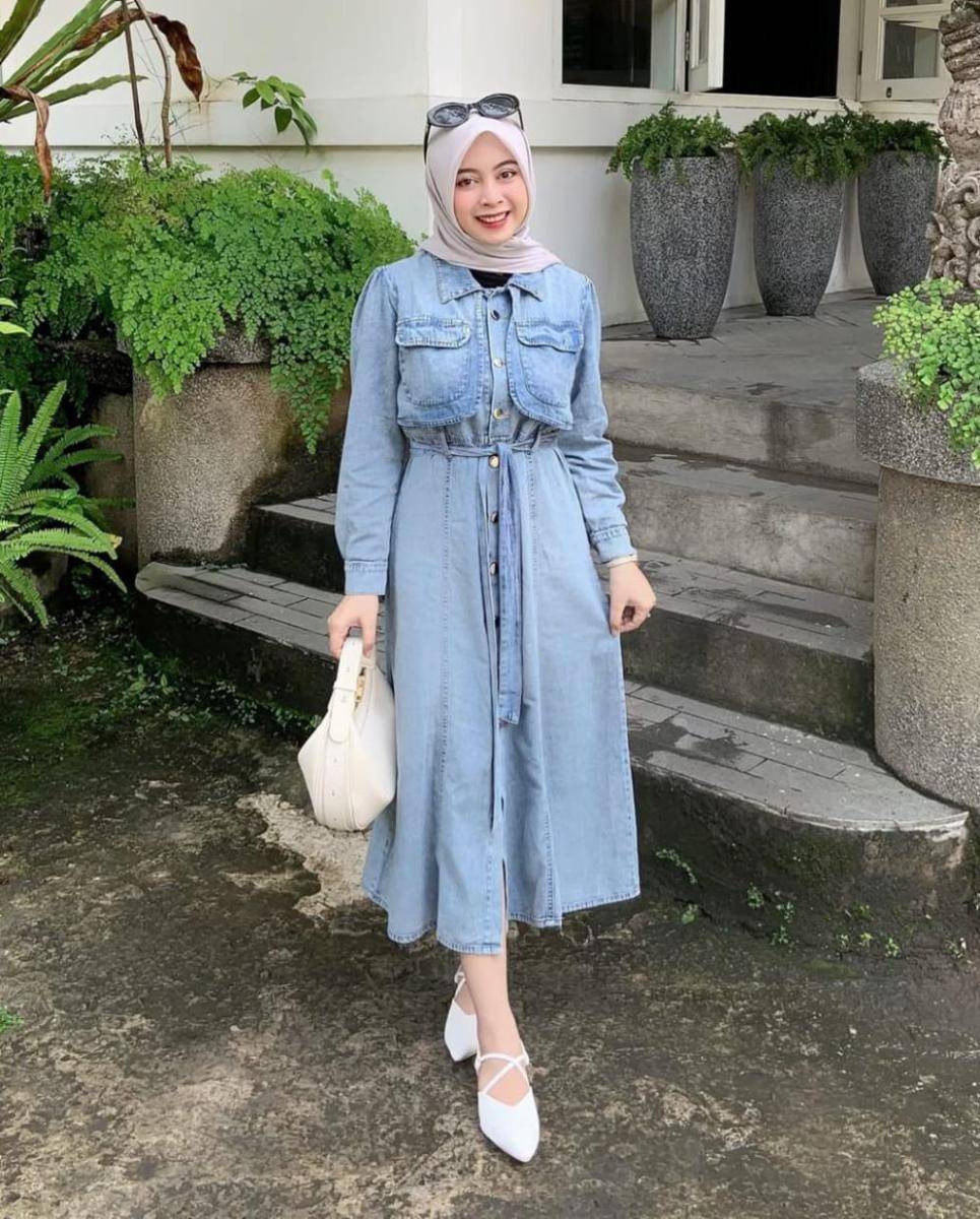 OOTD ala Ega Shalsa (instagram.com/egasyal)