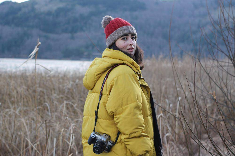 ilustrasi puffer jaket (pexels.com/Azra Tuba Demir)