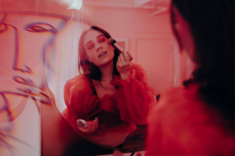 Ilustrasi undone beauty (pexels.com/RDNE Stock project)