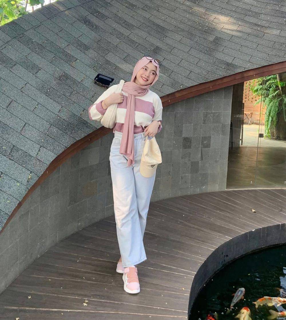 OOTD ala Ega Shalsa (instagram.com/egasyal)