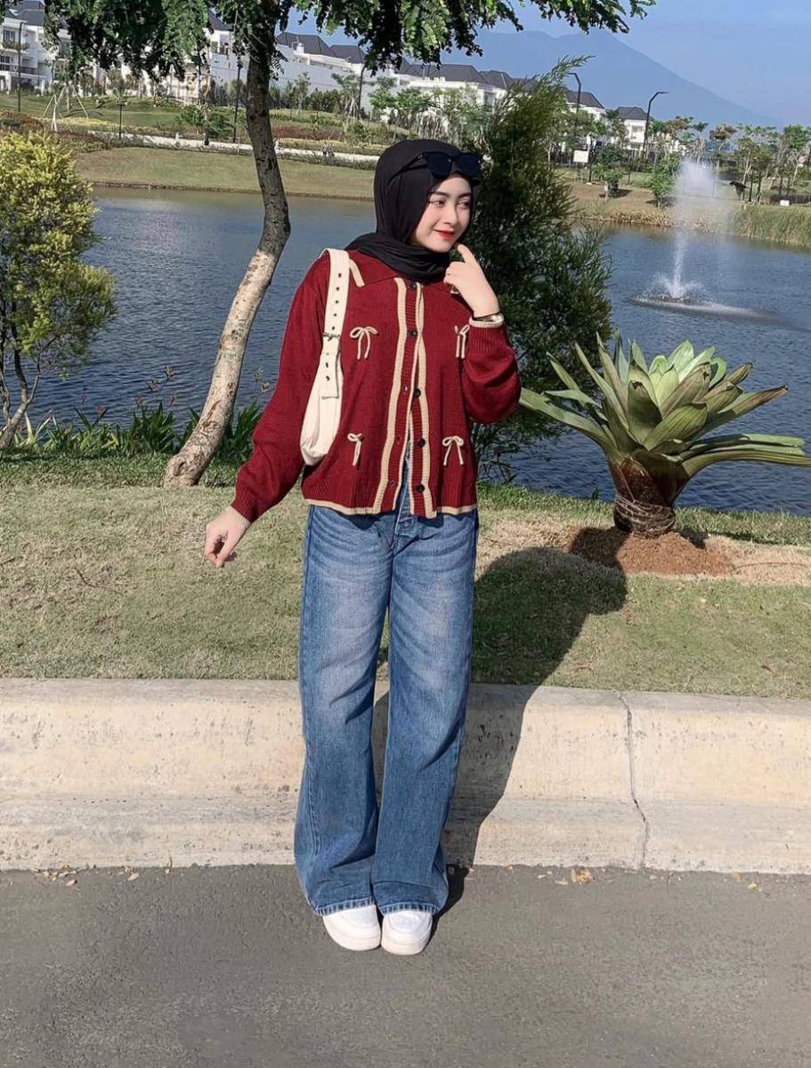 OOTD ala Ega Shalsa (instagram.com/egasyal)