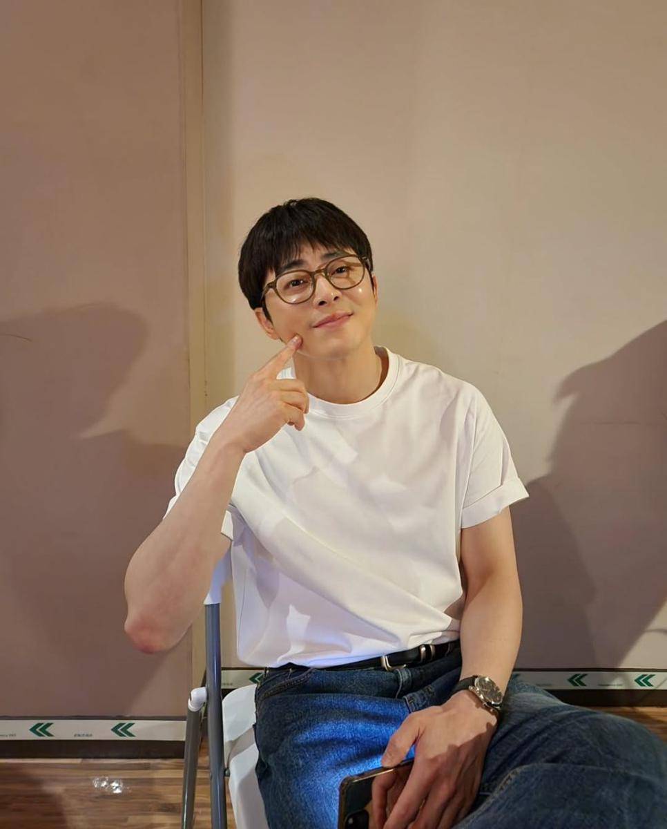 Jo Jung Suk (instagram.com/jament_official)