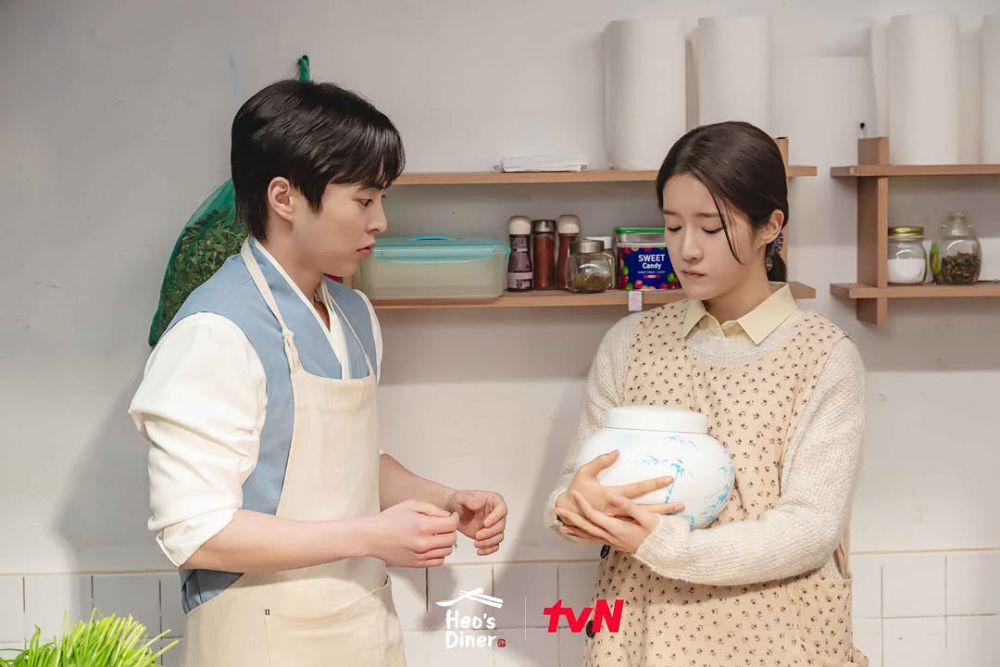 7 Peran Heo Gyun di Kehidupan Bong Eun Shil di Drakor Heo's Diner