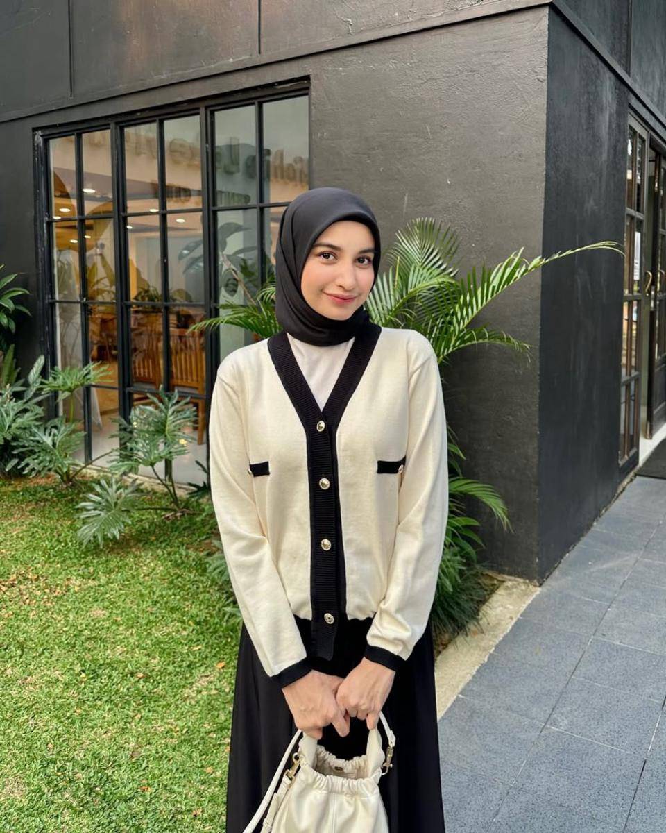 Outfit halal bi halal ala Cut Intan Nabila (instagram.com/cut.intannabila)