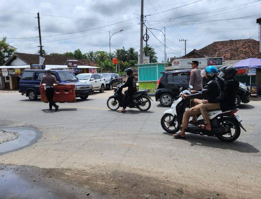 Kondisi terkini arus lalu lintas di Kabupaten Lampung Tengah saat arus balik lebaran. (Dok. Polres Lamteng).
