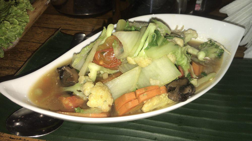 5 Tips Membuat Tumis Sayur Siram Bawang Putih ala Restoran China