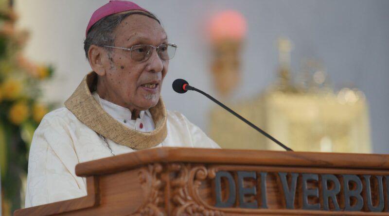 Mantan Uskup Agung Kupang Wafat, Pemakaman di Gereja Katedral Kupang