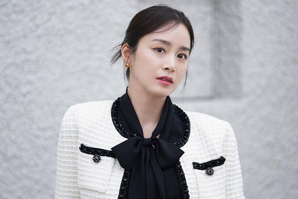 Kim Tae Hee (instagram.com/storyjcompany)