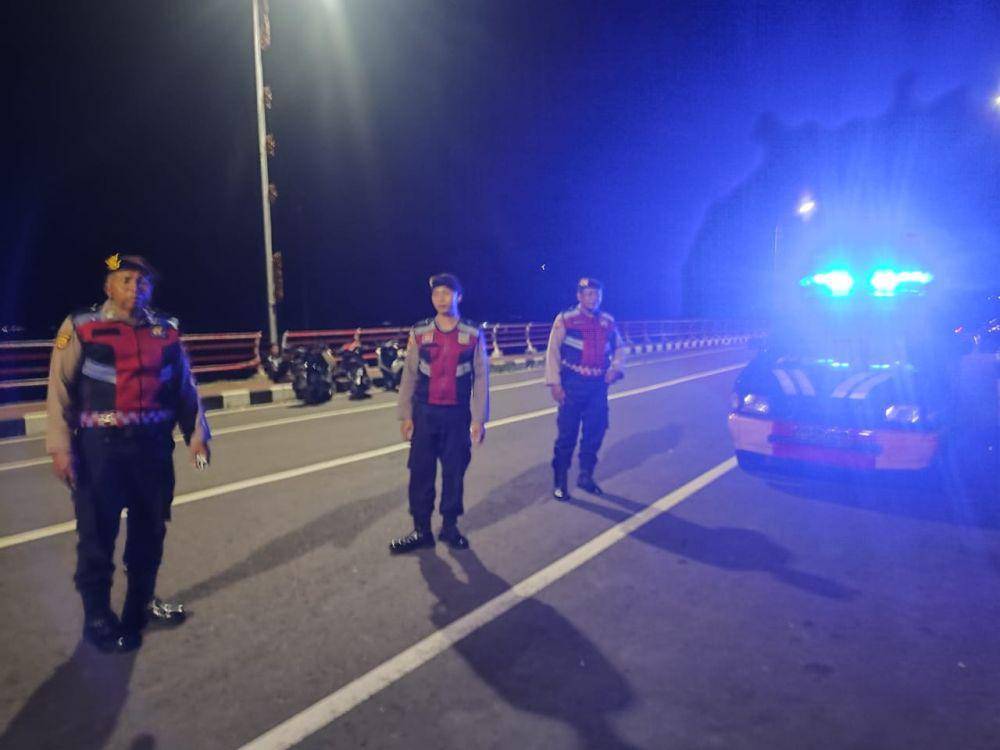 Polisi perketat pengamanan di Jalur Watu Klotok, Klungkung.(Dok. IDN Times/istimewa)