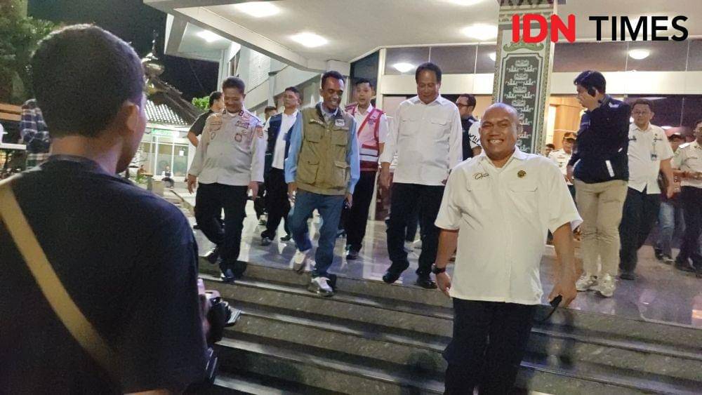 Beda Pendapat Purbaya-Wamenhub soal Petugas Negara di Bandara IMIP
