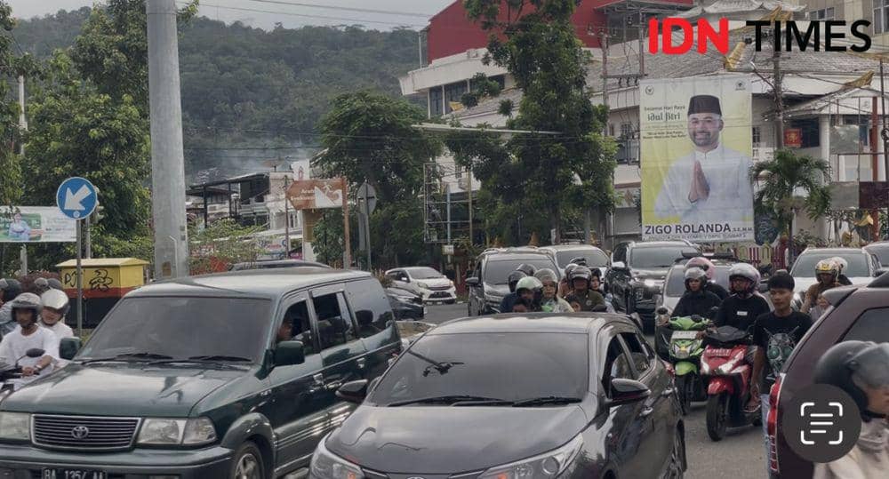 Kepadatan arus lalu lintas di Pantai Padang