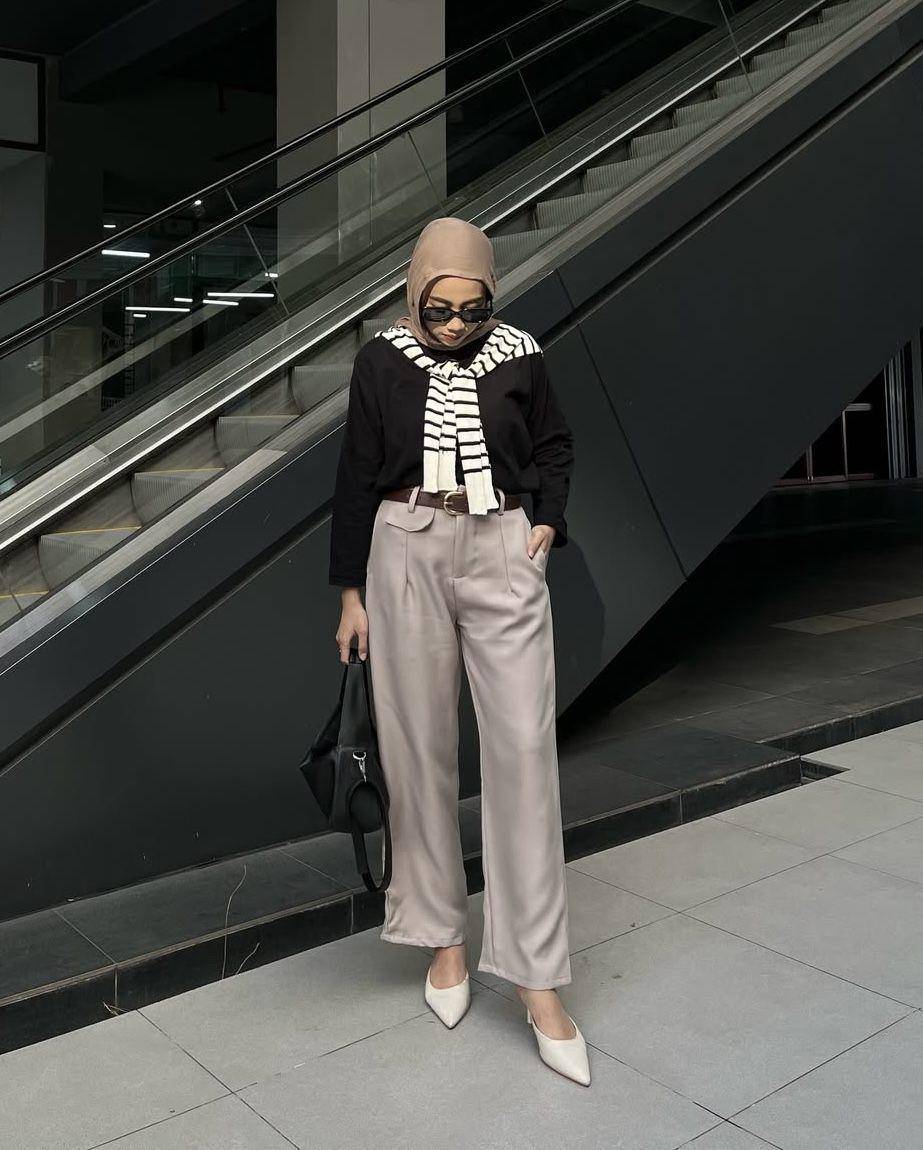 potret ide OOTD Hijab smart casual look ala Dela Ayu (instagram.com/delaaayuu)