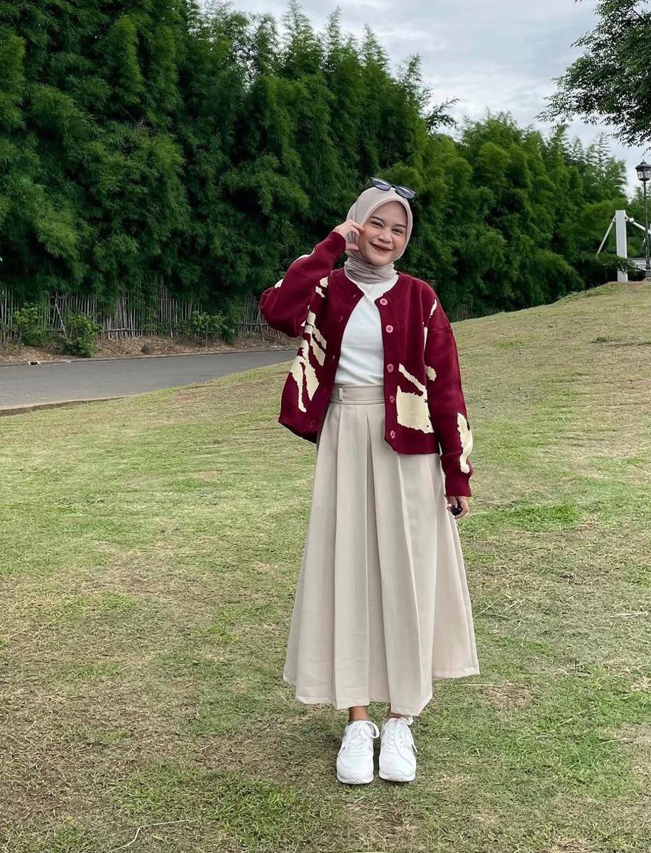 OOTD ala Nok Fifi Marlina (instagram.com/feyyoo8)