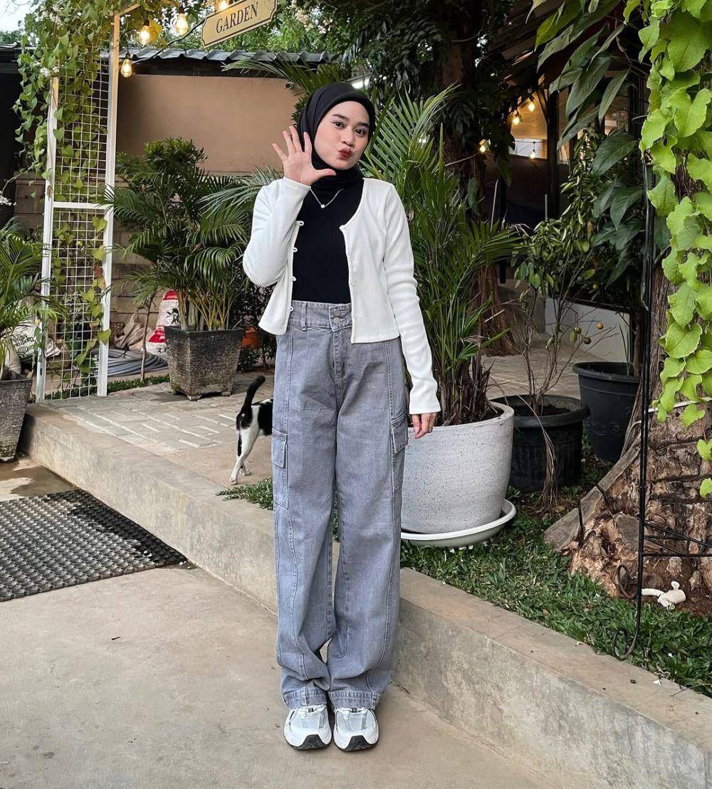 OOTD ala Nok Fifi Marlina (instagram.com/feyyoo8)