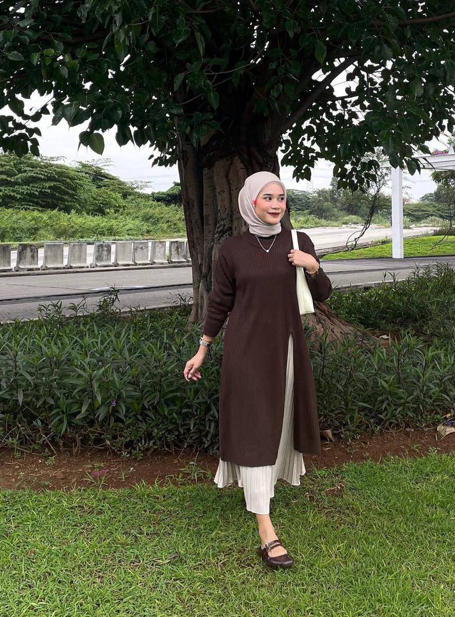 OOTD ala Nok Fifi Marlina (instagram.com/feyyoo8)