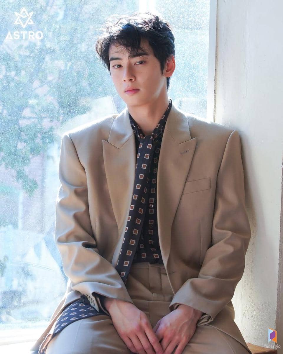 potret Cha Eun Woo (instagram.com/fantagio_official)