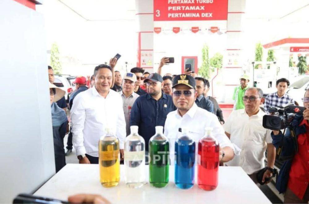 Gubernur Kaltim, Rudy Masud, meninjau kualitas BBM di sejumlah SPBU di Kota Samarinda. (Dok. Pemprov Kaltim)