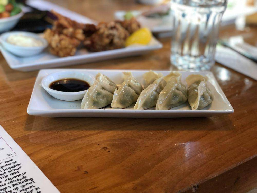 ilustrasi gyoza (unsplash.com/Aidan Tottori)