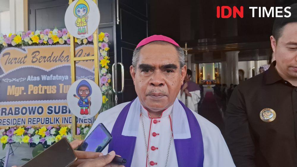 Paus Fransiskus Kirim Surat Belasungkawa Wafatnya Mgr Petrus Turang