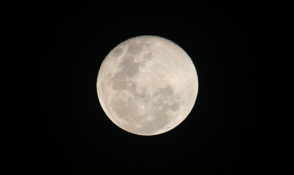 Apa Itu Fenomena Pink Moon dan Kapan Terjadi di Indonesia?