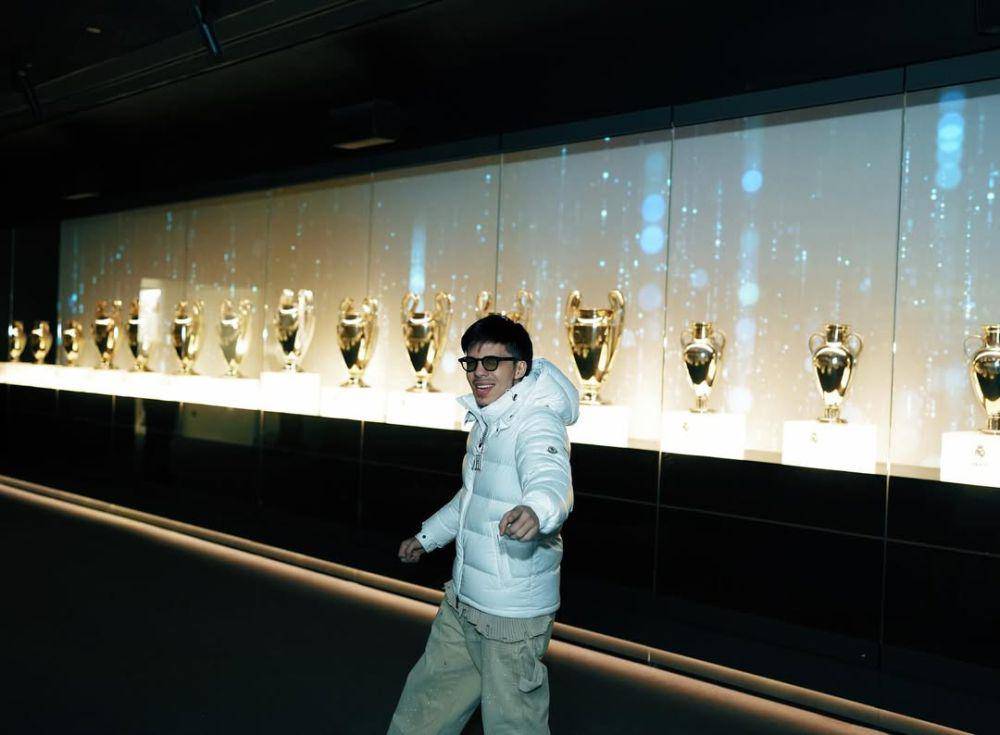 Atta Halilintar ke Stadion Real Madrid (Instagram.com/attahalilintar)