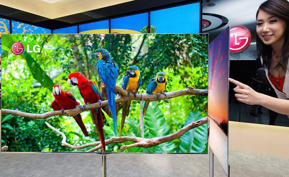 Layar OLED memiliki kontras warna yang tinggi (commons.wikimedia.org/LG전자)