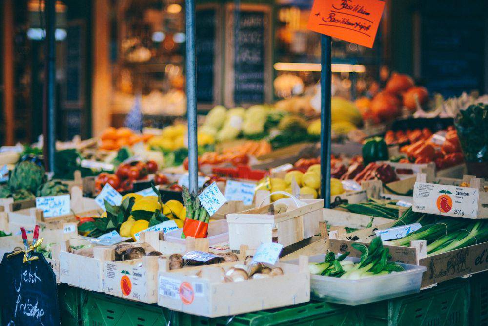 ilustrasi pasar (unsplash.com/Mohammad Saifullah)