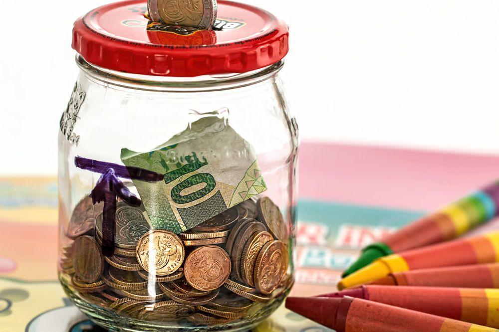 5 Ide Bahan DIY Celengan, Bikin Anak Semangat Tabung THR!