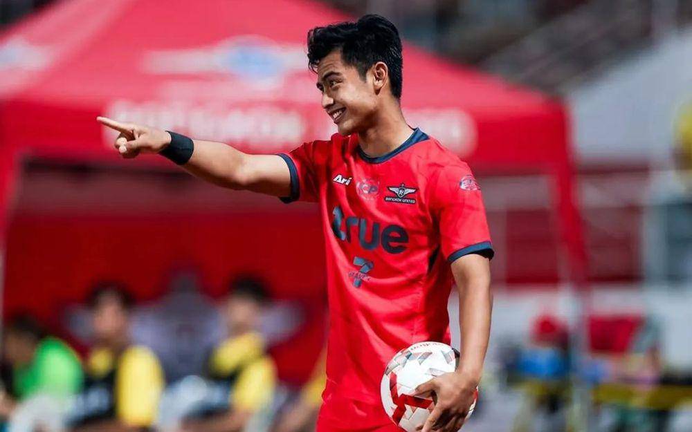 Momen Pratama Arhan Bersama Bangkok United (instagram/true_bangkok_united)
