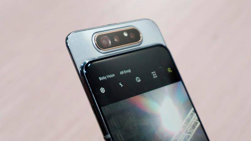 Super AMOLED merupakan jenis layar OLED andalan Samsung (commons.wikimedia.org/Amari Blackburn)