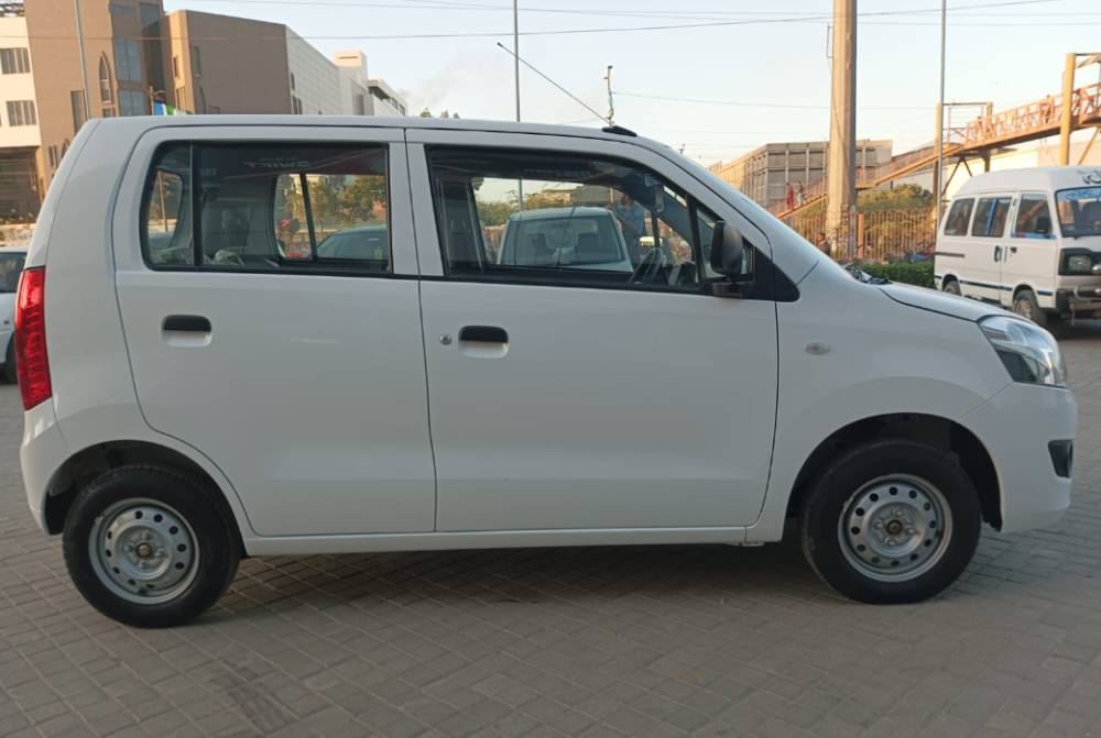 Suzuki Wagon R (suzukisouth.com.pk)