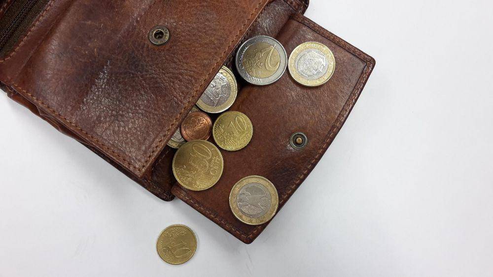 5 Kebiasaan Finansial yang Bikin Dompet Selalu Boncos, Awas!