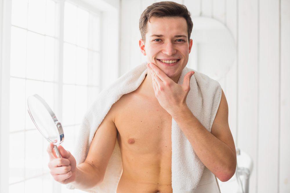 5 Cara Mengatasi Kulit Kering Pria setelah Mudik, Gak Kusam Lagi!