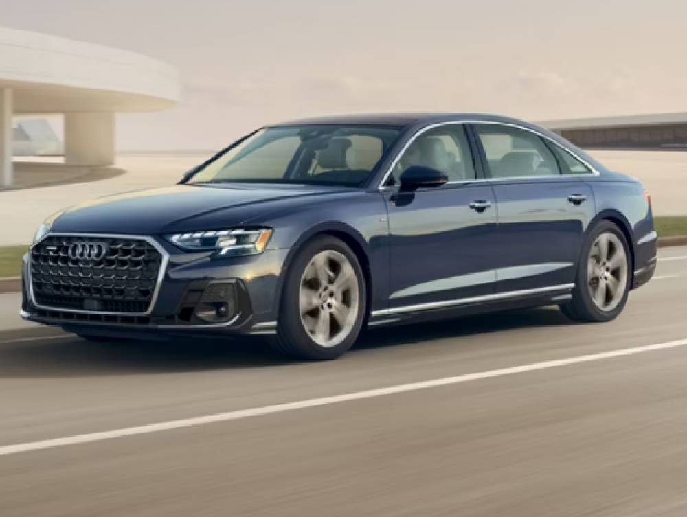 Ilustrasi Mobil Audi A8 (audi.ca)