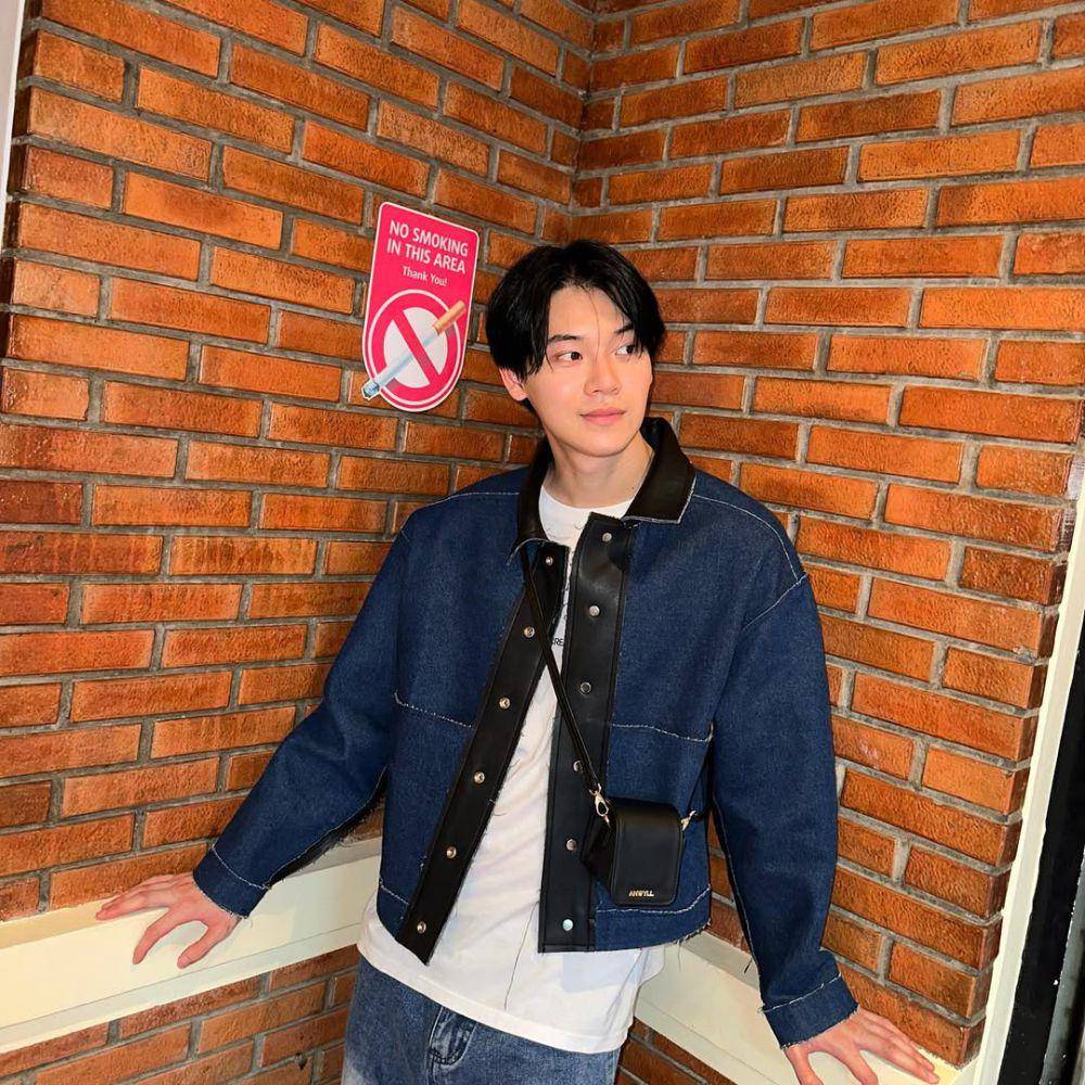 OOTD layering dengan denim jacket ala Yin Anan Wong (instagram.com/yinyin_anw)